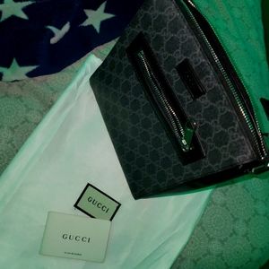 GG Black Gucci Messenger Bag